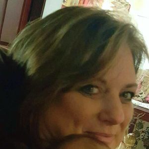 Meet your Posher, Angie dice